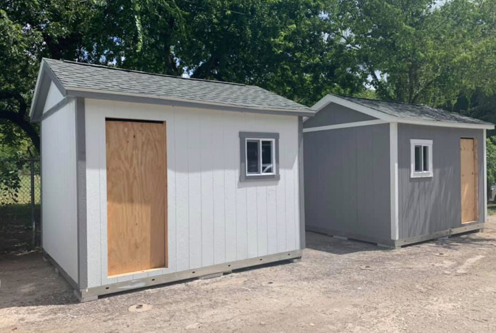 Shelter Lets Their Dogs Live In Custom Tiny Homes Instead Of Cages